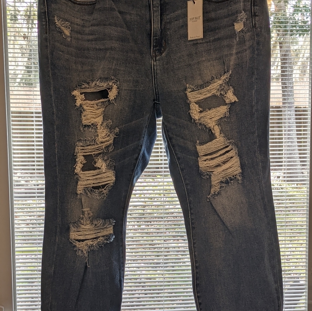 Judy Blue Boyfriend Fit Jeans